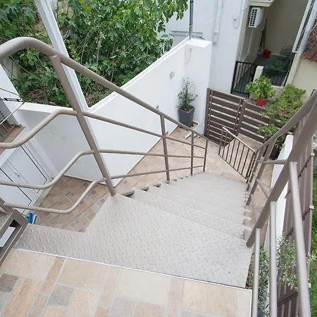 La Maison Plakes Rooftop *