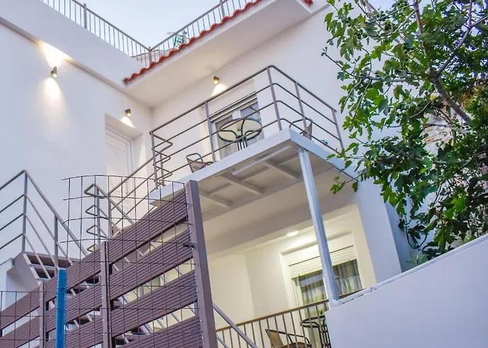 Apartment La Maison Plakes Rooftop *