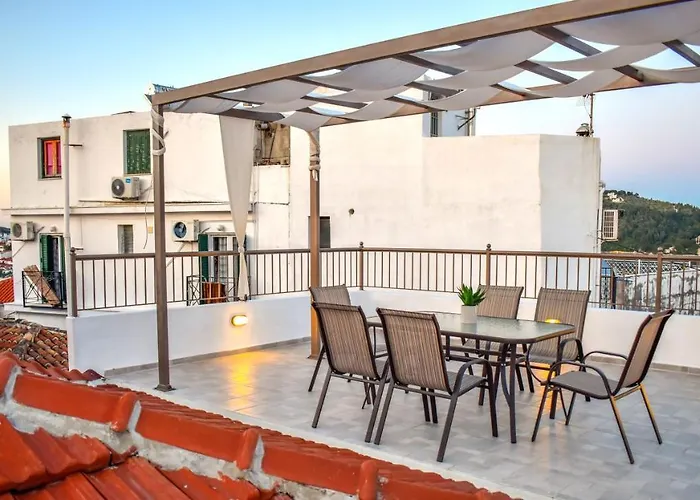 La Maison Plakes Rooftop * Skiathos-Stadt