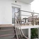 La Maison Plakes Rooftop