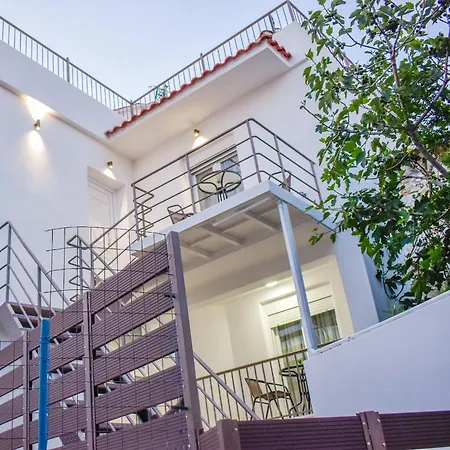 Διαμέρισμα La Maison Plakes Rooftop *