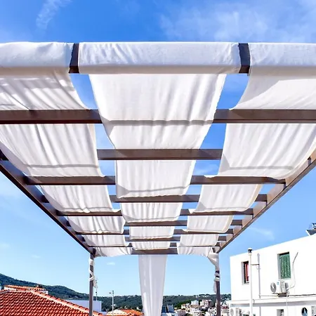 La Maison Plakes Rooftop 스키아토스 타운
