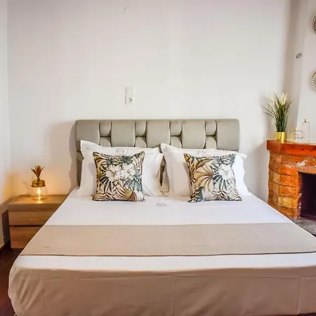 La Maison Plakes Rooftop *