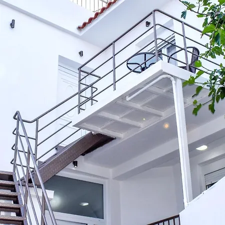 Апартаменты La Maison Plakes Rooftop