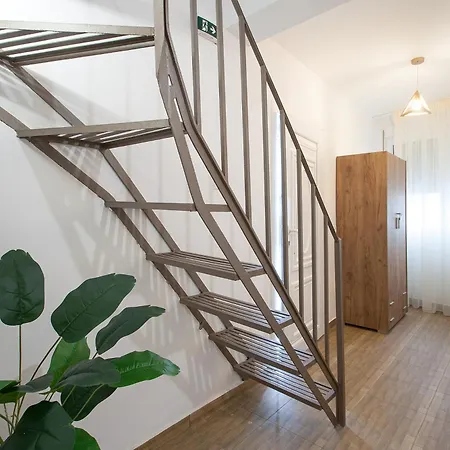 公寓 La Maison Plakes Rooftop *