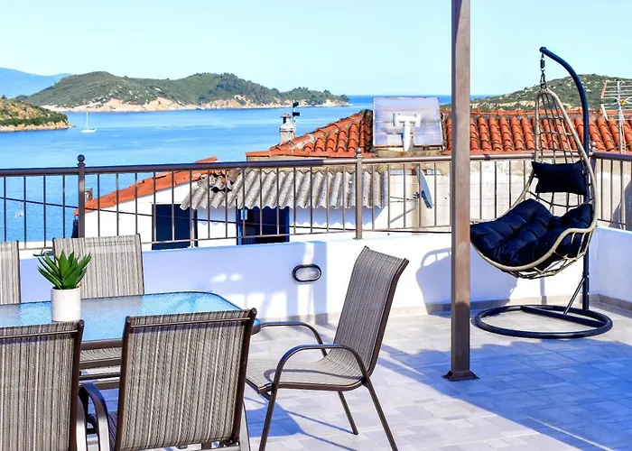 La Maison Plakes Rooftop