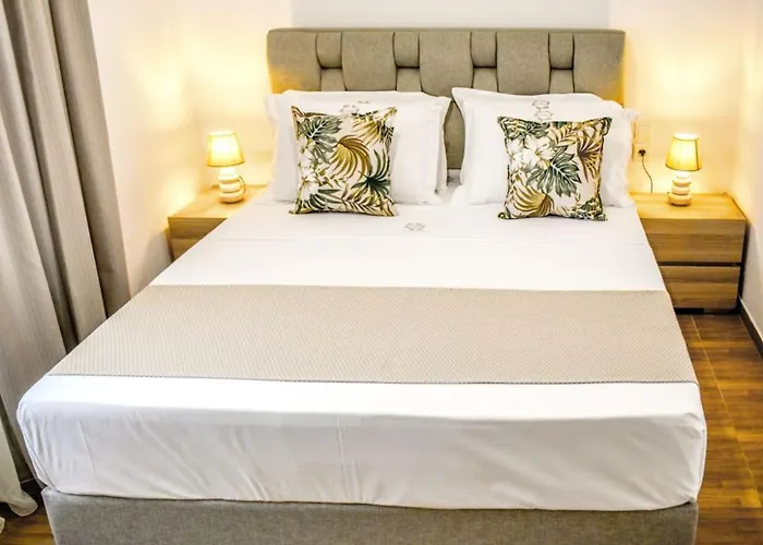 La Maison Plakes Rooftop Apartament