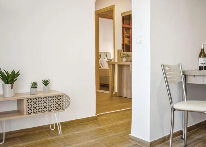 La Maison Plakes Rooftop Apartament